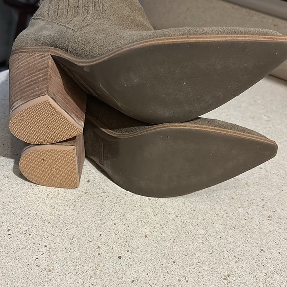 Suede booties - Picture 5 of 5